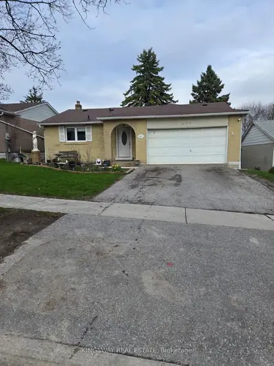 405 Dixon Boulevard, Newmarket, On L3y 5c5