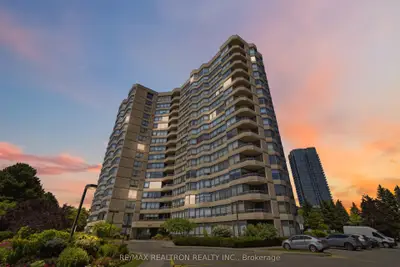 7420 Bathurst Street 812, Vaughan, On L4j 6x4