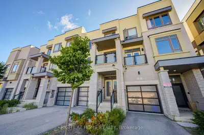 Att/Row/Townhouse in Markham