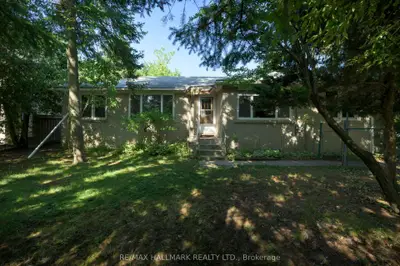 4 Crestview Road, King, On L0g 1n0
