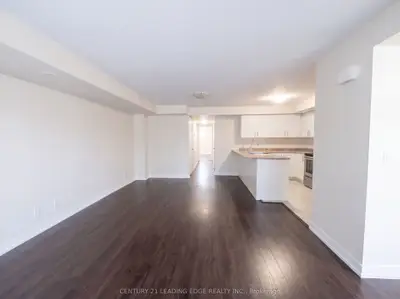 Condo Townhouse in Markham