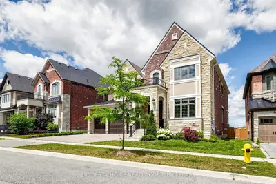 10 Ridgepoint Road, Vaughan, On L4h 4v2