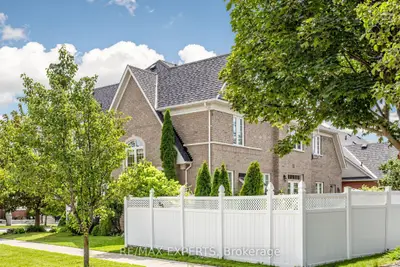 30 Alhart Street, Richmond Hill, On L4e 5e8