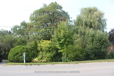 40 Riverglen Drive, Georgina, On L4p 2r1