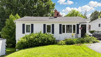 Detached in Newmarket