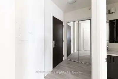 9000 Jane Street 2311, Vaughan, On L4k 0m6
