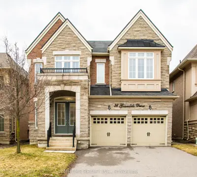 Detached in Richmond Hill