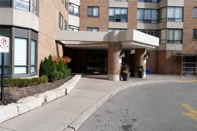 7601 Bathurst Street 804, Vaughan, On L4j 4h5