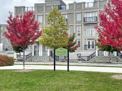 111 Upper Duke Crescent 701, Markham, On L6g 0c8