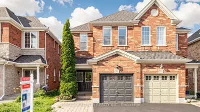 Semi-Detached in Vaughan
