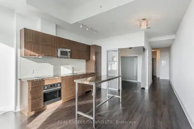 Condo Apartment in Markham