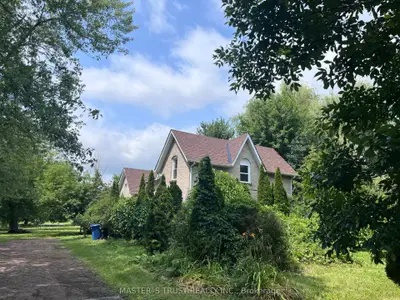 22156 Leslie Street, East Gwillimbury, On L0g 1r0