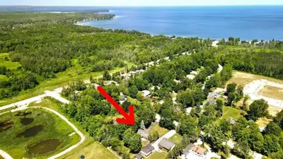 2948 Lillian Street, Innisfil, On L9s 2j6