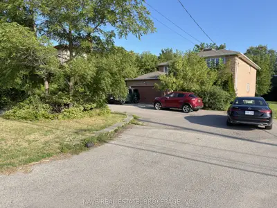Detached in Richmond Hill