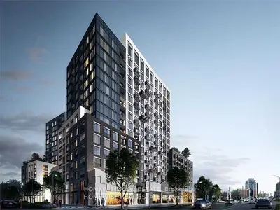 Common Element Condo in Richmond Hill