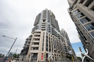 Co-op Apartment in Richmond Hill