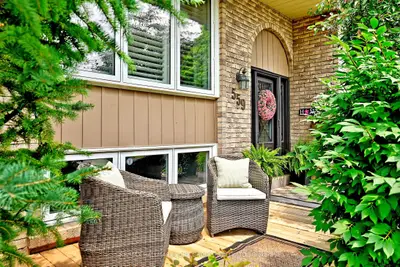559 Haines Road, Newmarket, On L3y 6v4