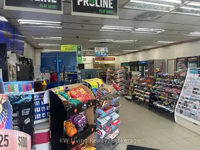 297 Wellington Street E 4, Aurora, On L4g 6k9