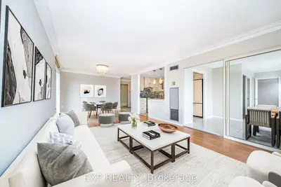 30 Harding Boulevard W 404, Richmond Hill, On L4c 9m3