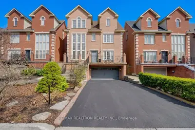 117 Theodore Place, Vaughan, On L4j 8e3