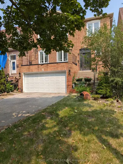 Detached in Vaughan
