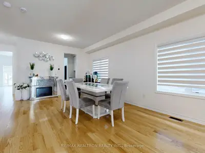 362 Danny Wheeler Boulevard, Georgina, On L4p 0k2