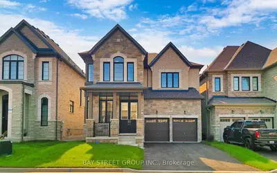 Upper Two Bedrooms  - 97 Halldorson Avenue, Aurora, On L4g 0c5