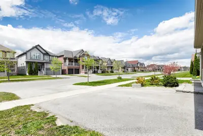 55 John Link Avenue, Georgina, On L0e 1r0