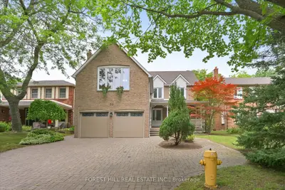 30 Pennock Crescent, Markham, On L3r 3m4