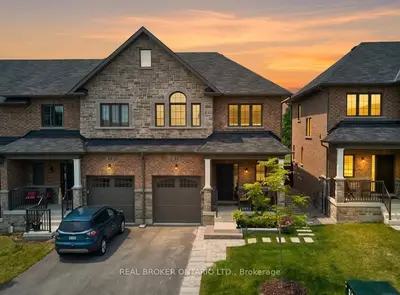 31 Gord Matthews Way, Uxbridge, On L9p 0e9
