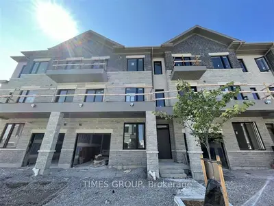 Condo Townhouse in Richmond Hill