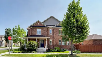 Att/Row/Townhouse in Markham