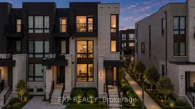 Att/Row/Townhouse in Markham