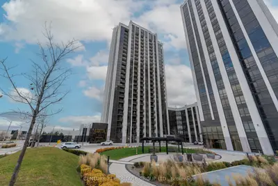 Condo Apartment in Vaughan