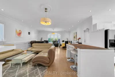 2 Mackay Drive 2nd Floor, Richmond Hill, On L4c 6p1