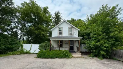 Detached in Newmarket