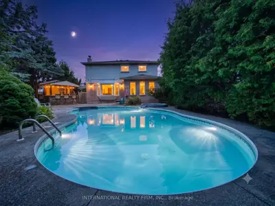 21 Mayvern Crescent, Richmond Hill, On L4c 5j5