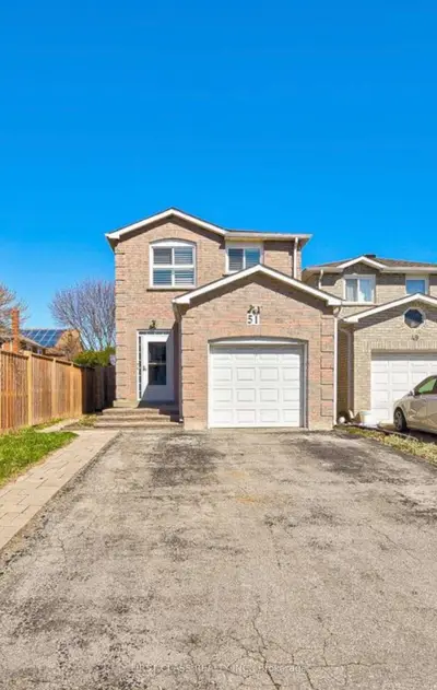 51 Silverthorne Road, Markham, On L3s 1j2