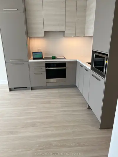 Condo Apartment in Markham