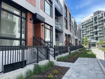 Condo Townhouse in Richmond Hill