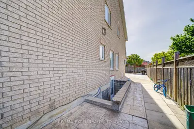 13 Hepburn Street Basement, Markham, On L3s 3z6