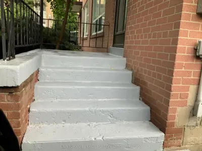 22 Mill Street Main, Markham, On L3p 1k9
