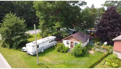 2 Oak Avenue, East Gwillimbury, On L9n 1a1
