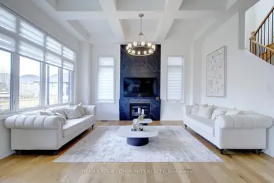 96 Bond Crescent, Richmond Hill, On L4e 3k7