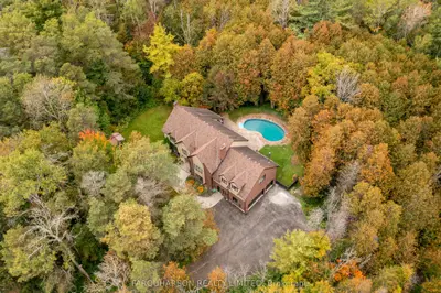 1 Foxlair Court, Whitchurch-stouffville, On L4a 2l4