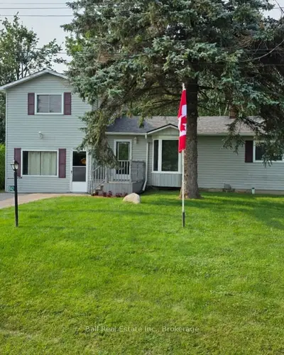 Detached in Brock