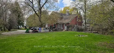 6536 5th Side Road, Essa, On L9r 1v2