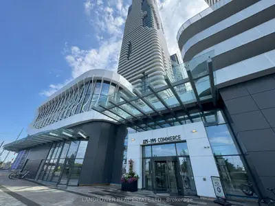 Condo Apartment in Vaughan