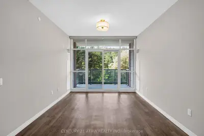 460 William Graham Drive 306, Aurora, On L4g 1x9