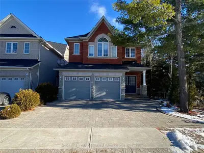 Detached in Richmond Hill